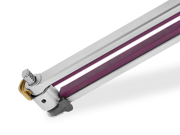 Derotation Clamp Long Tip Close up